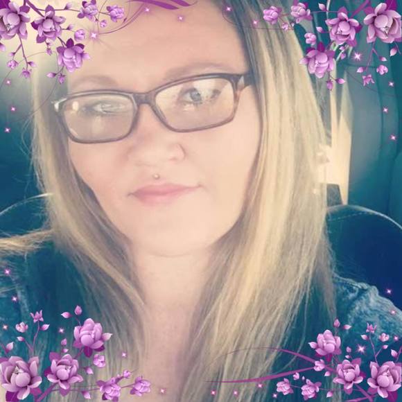 Meet your Posher, Stacie - Picture 1 of 1